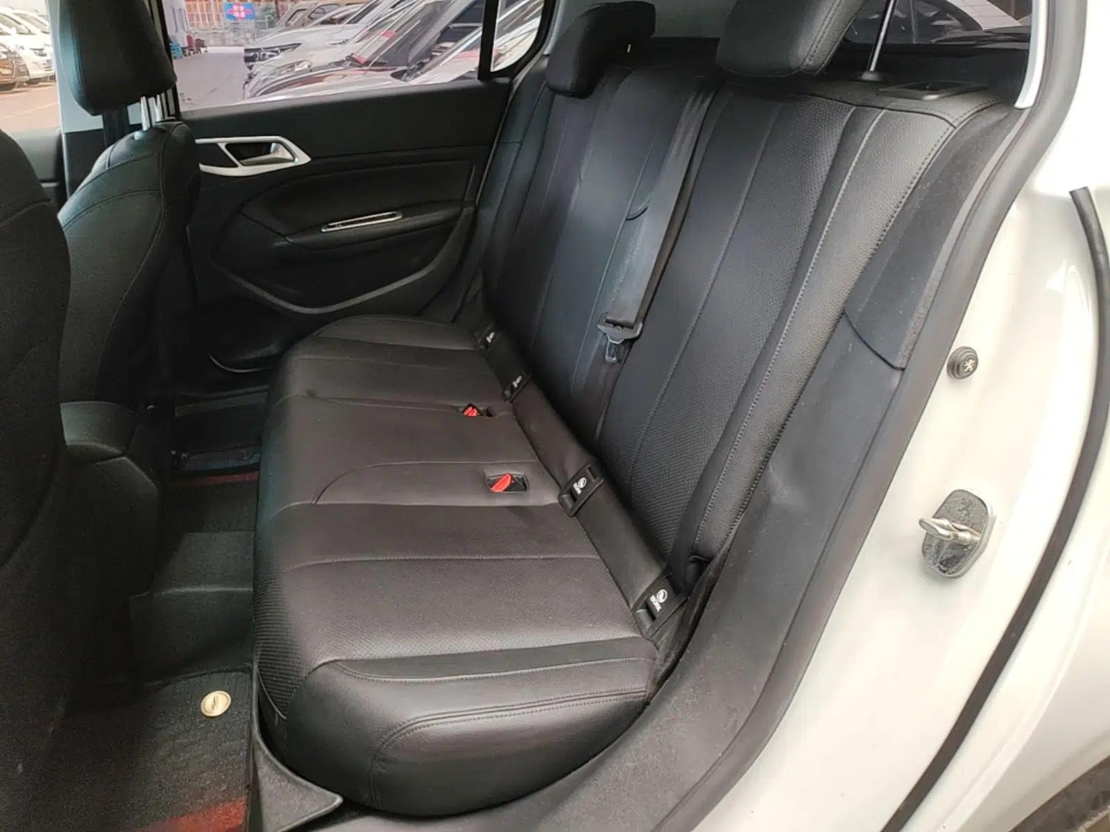 Peugeot 308S 2015 1.2T Automatic Jingchi Edition — миниатюра 20