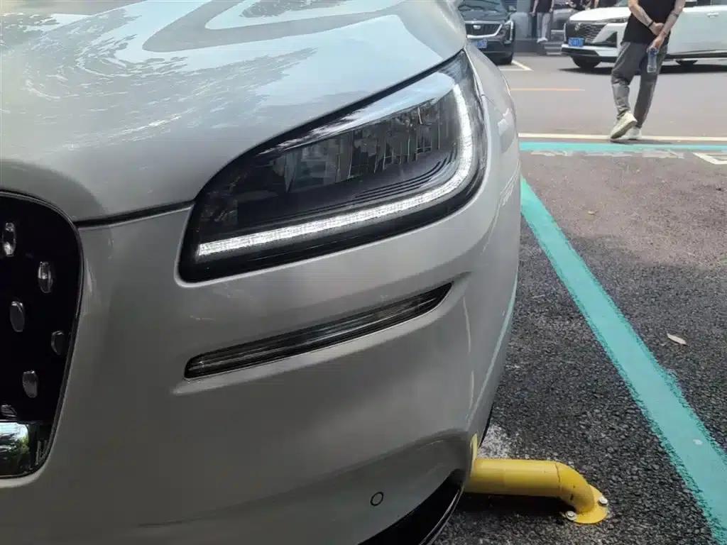 Adventurer New Energy 2021 PHEV AWD e-Elegant Edition — миниатюра 23