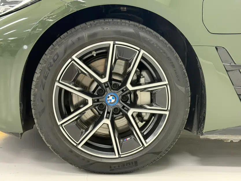 BMW i4 2023 eDrive35 — миниатюра 13