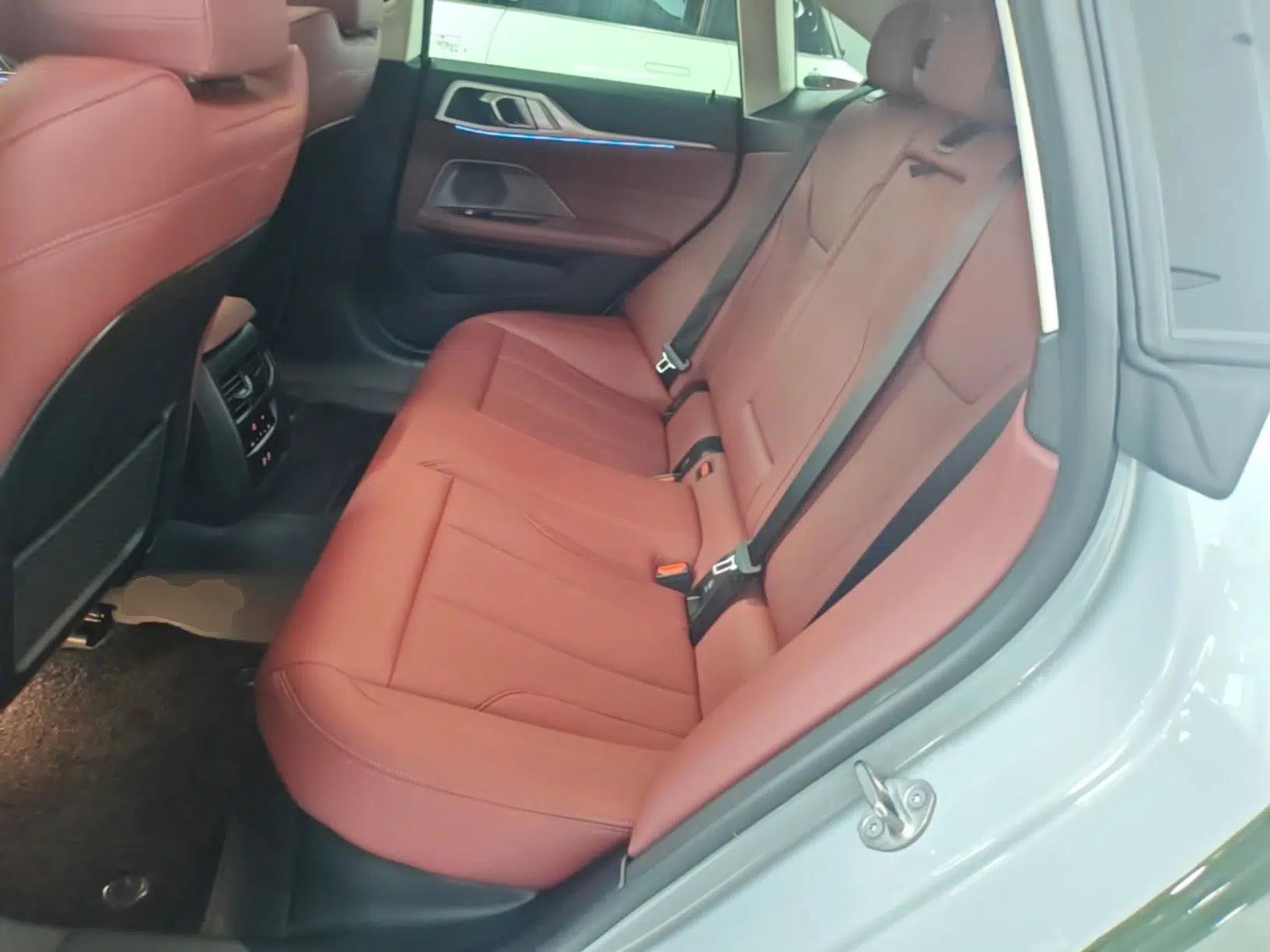 BMW i4 2023 eDrive35 — миниатюра 29