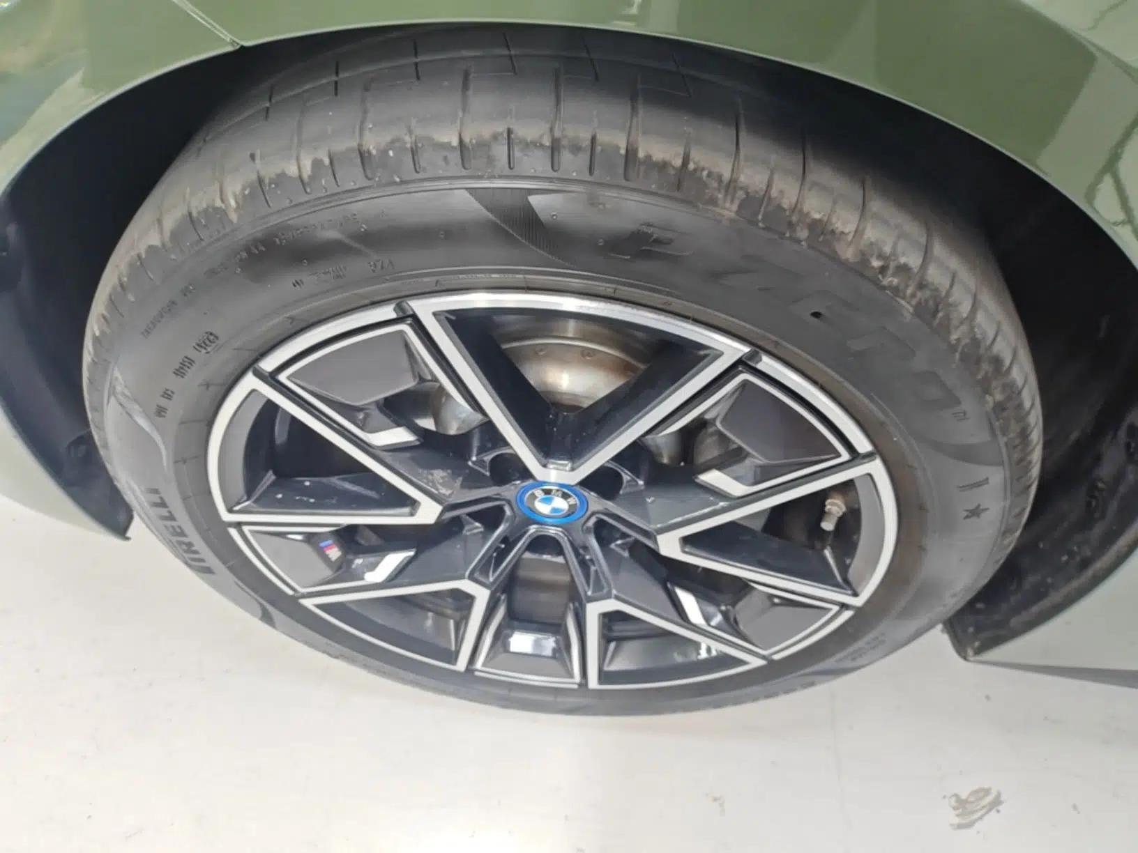BMW i4 2023 eDrive35 — миниатюра 10