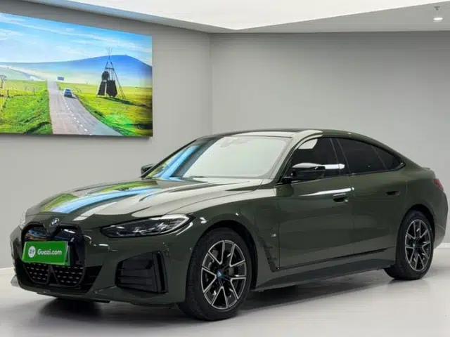 BMW i4 2023 eDrive35