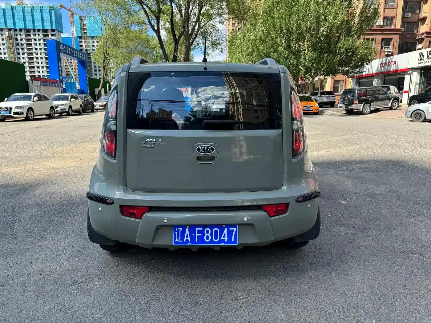 2013 Volkswagen Soul 1.6L AT GL — миниатюра 9