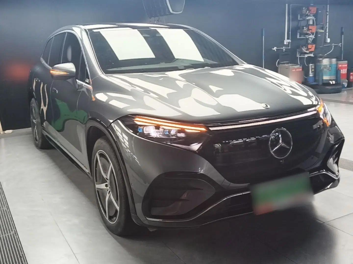 Mercedes-Benz EQS SUV 2023 450 4MATIC Pioneer Edition — миниатюра 3