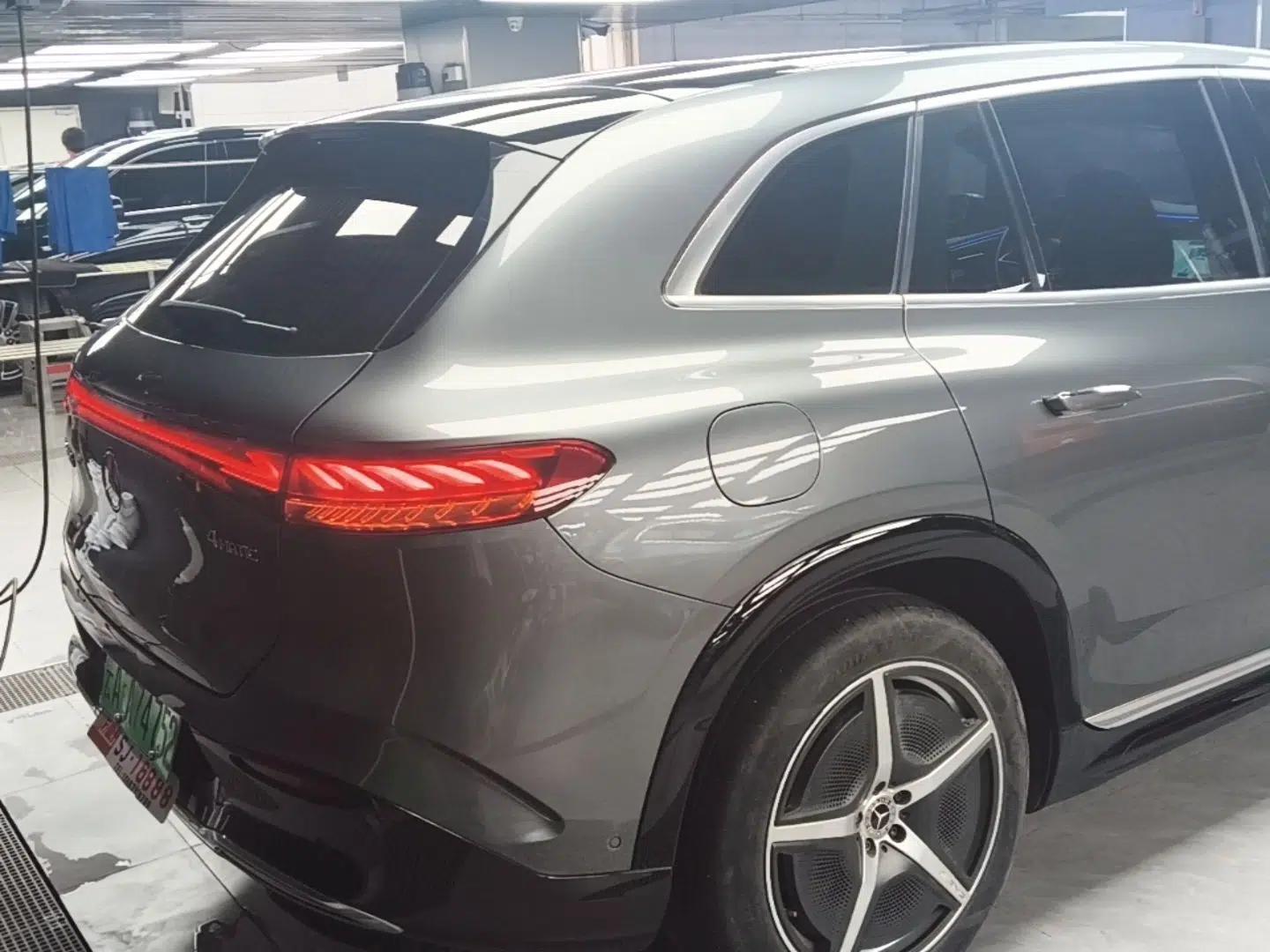 Mercedes-Benz EQS SUV 2023 450 4MATIC Pioneer Edition — миниатюра 6