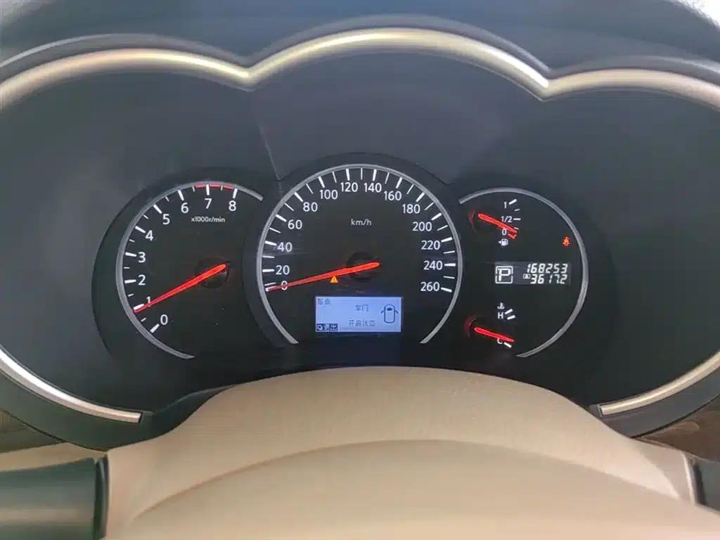 Quest 2015 3.5L SL — миниатюра 12