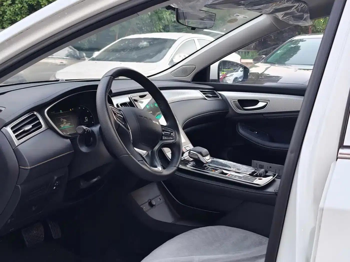 Roewe i6 MAX New Energy 2022 EV 500 Panoramic Sunroof Premium Edition — миниатюра 3