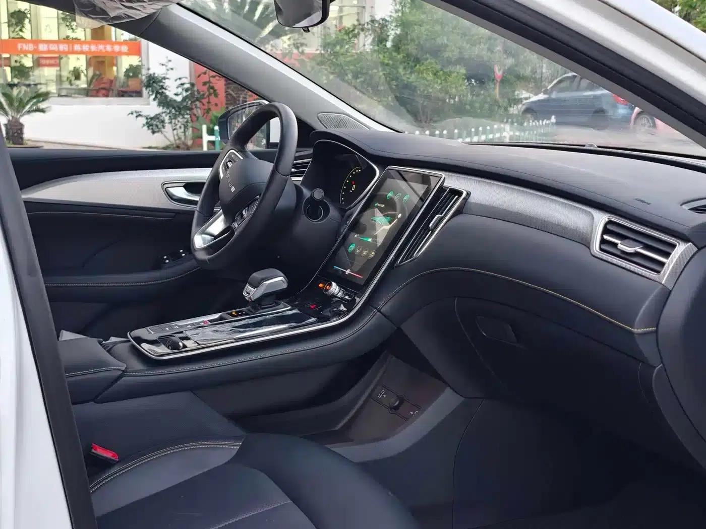 Roewe i6 MAX New Energy 2022 EV 500 Panoramic Sunroof Premium Edition — миниатюра 6