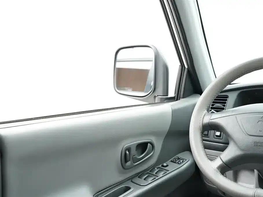 2004 Pajero Sport 3.0L Automatic 4WD Super Deluxe Edition — миниатюра 12
