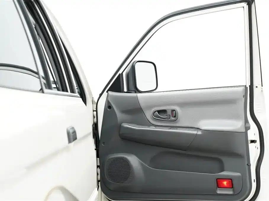 2004 Pajero Sport 3.0L Automatic 4WD Super Deluxe Edition — миниатюра 28