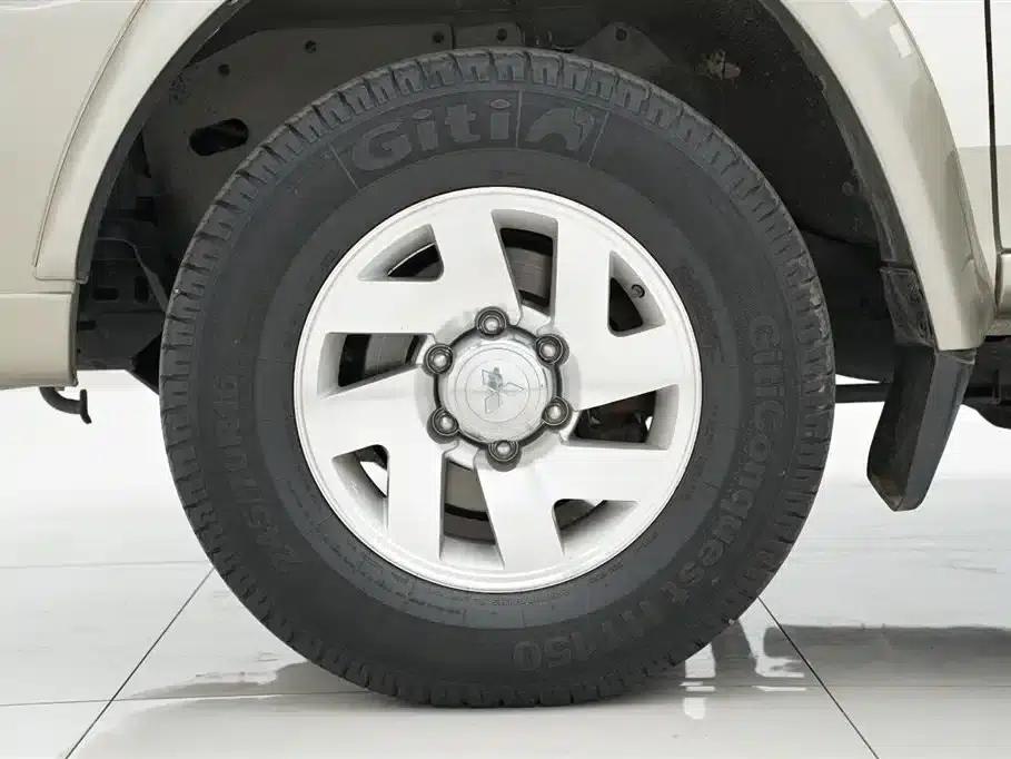 2004 Pajero Sport 3.0L Automatic 4WD Super Deluxe Edition — миниатюра 33