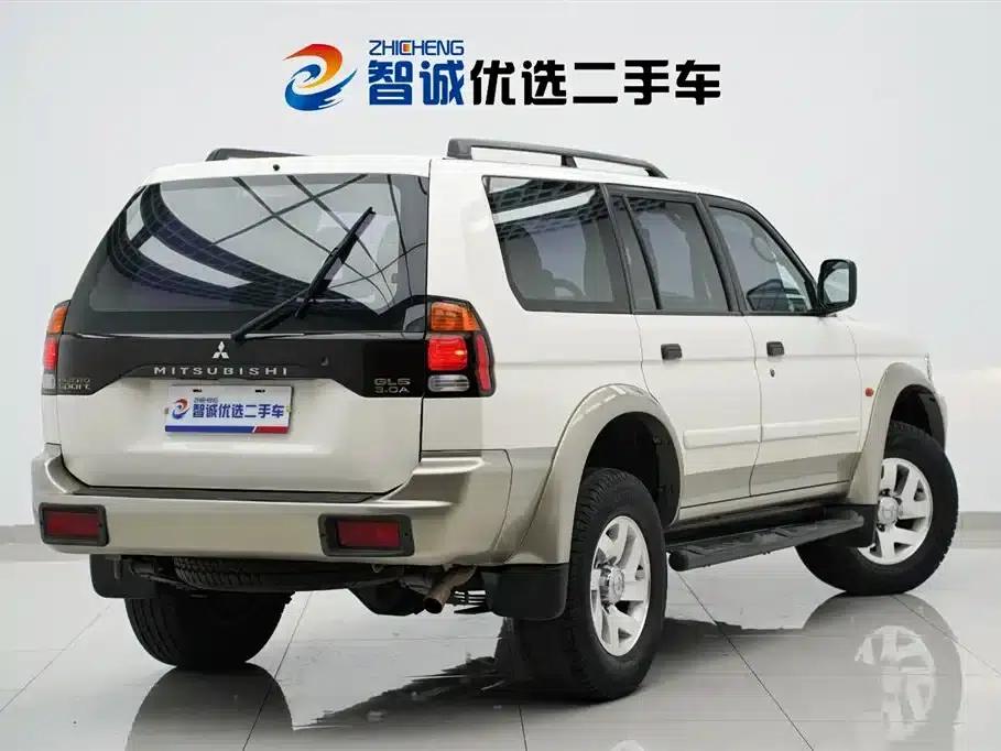 2004 Pajero Sport 3.0L Automatic 4WD Super Deluxe Edition — миниатюра 34