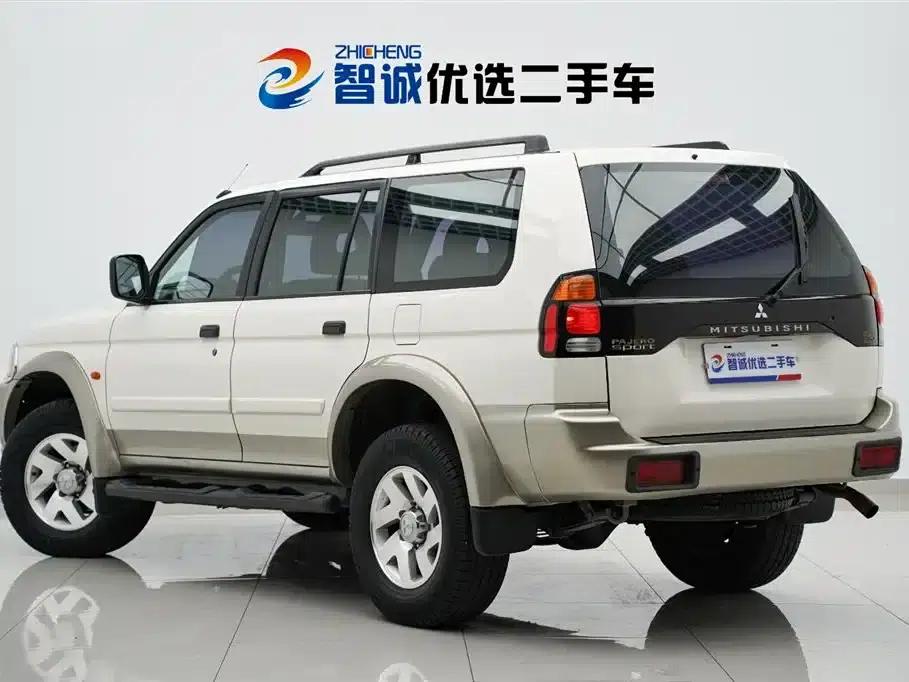 2004 Pajero Sport 3.0L Automatic 4WD Super Deluxe Edition — миниатюра 35