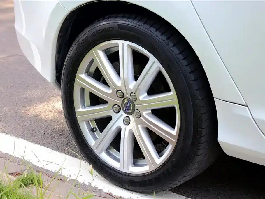 2015 Volvo S60 Plug-in Hybrid, S60L E-Drive Hybrid, T6 Smart Edition — миниатюра 18