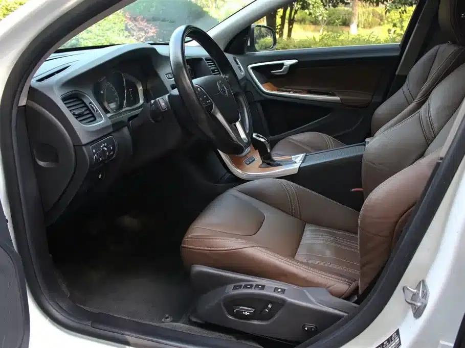 2015 Volvo S60 Plug-in Hybrid, S60L E-Drive Hybrid, T6 Smart Edition — миниатюра 8
