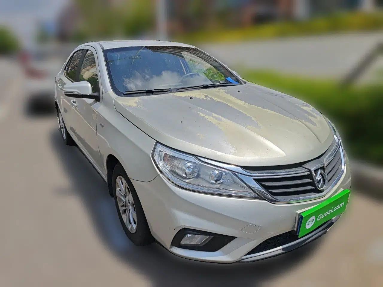 Baojun 630 2016 1.5L manual Comfort trim level — миниатюра 3