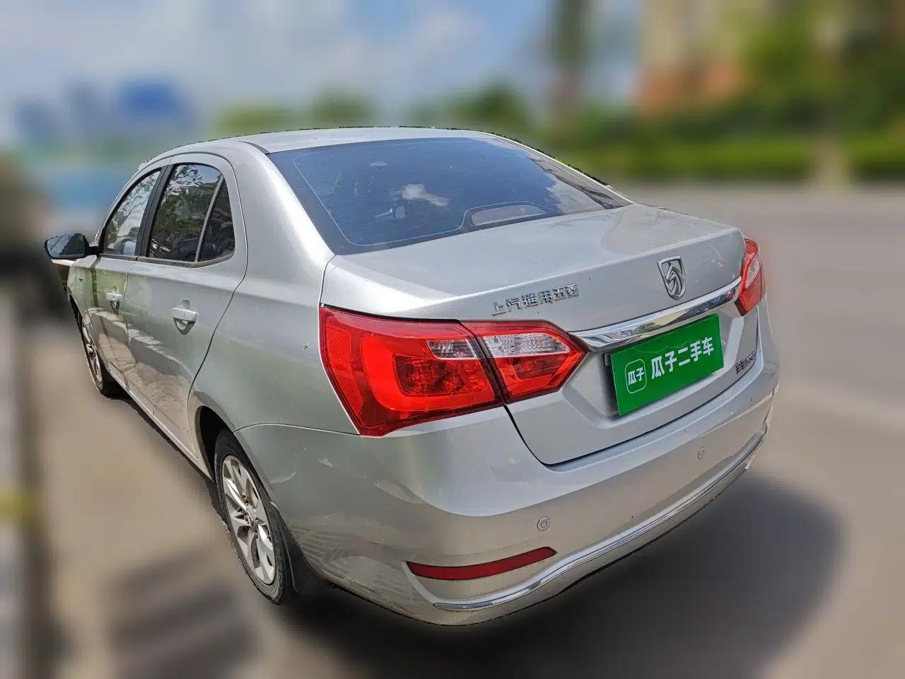 Baojun 630 2016 1.5L manual Comfort trim level — миниатюра 4