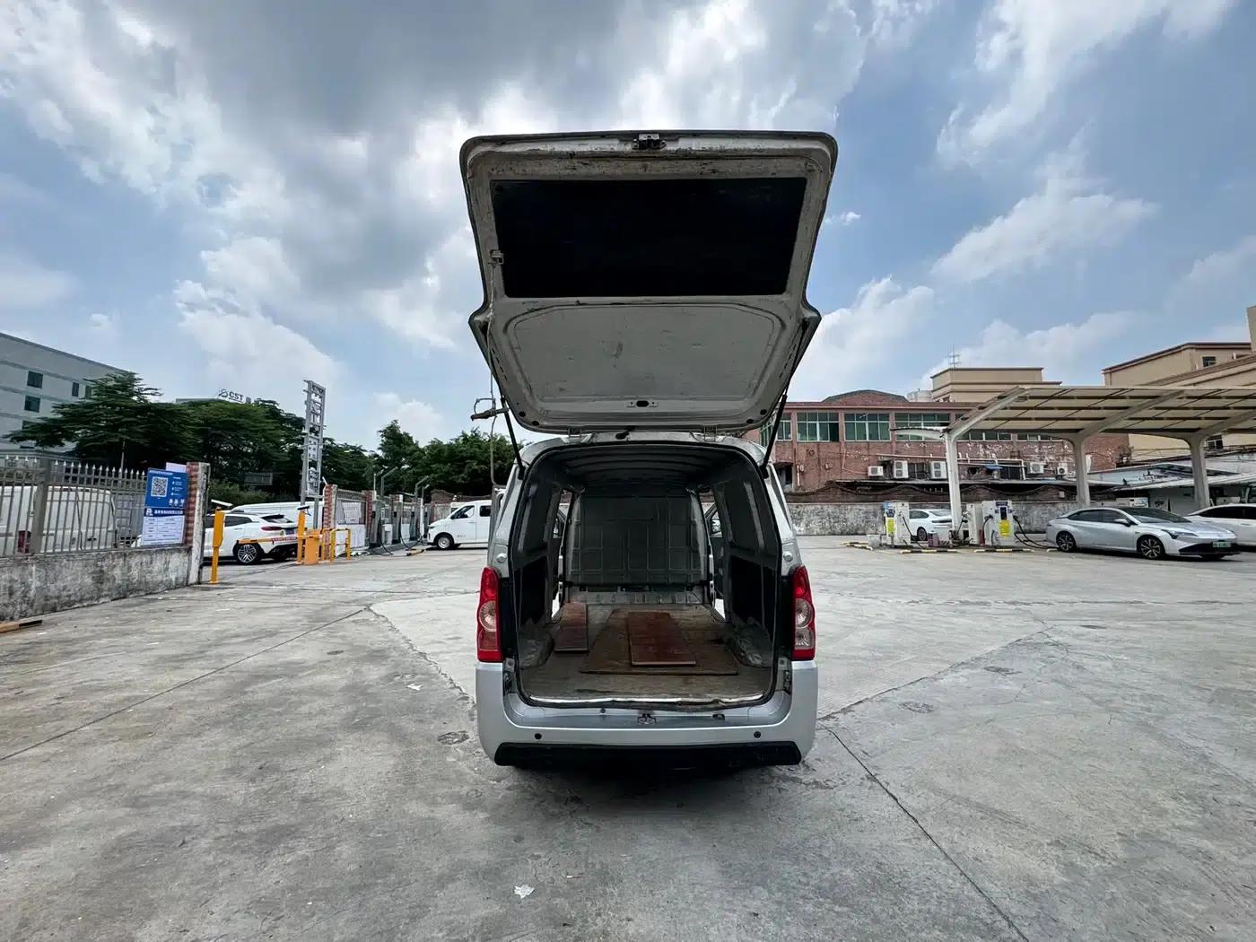 Wuling EV50 2021 model van logistics vehicle, Lishen 41.6kWh Tongyu Electric Control — миниатюра 11