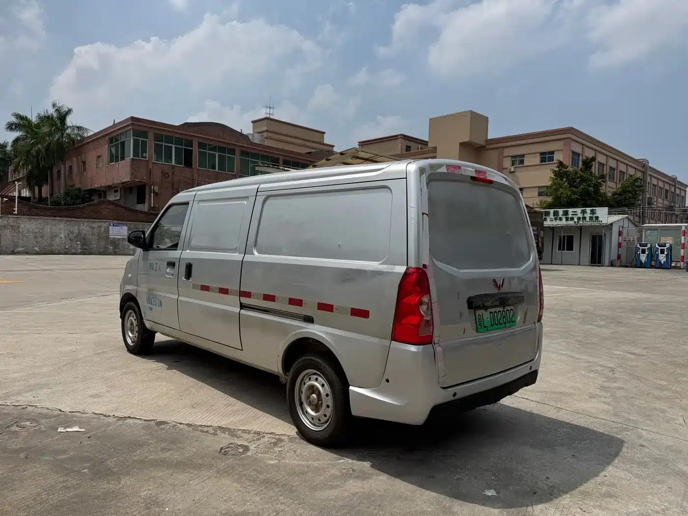 Wuling EV50 2021 model van logistics vehicle, Lishen 41.6kWh Tongyu Electric Control — миниатюра 14