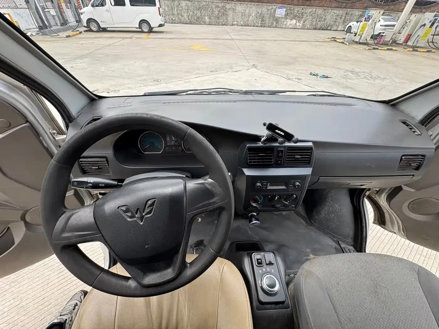 Wuling EV50 2021 model van logistics vehicle, Lishen 41.6kWh Tongyu Electric Control — миниатюра 5