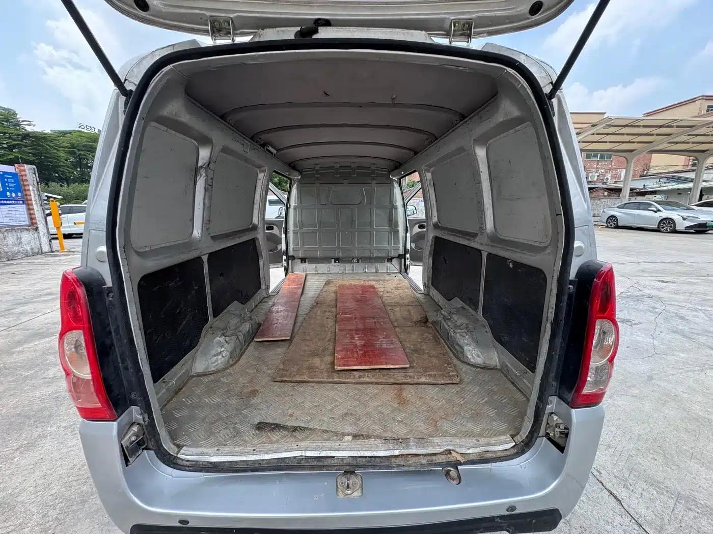 Wuling EV50 2021 model van logistics vehicle, Lishen 41.6kWh Tongyu Electric Control — миниатюра 10