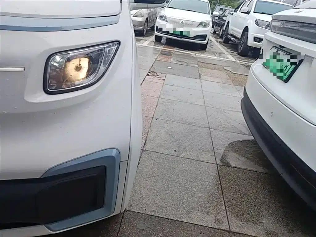 Wuling NanoEV 2021 Fun Edition — миниатюра 18