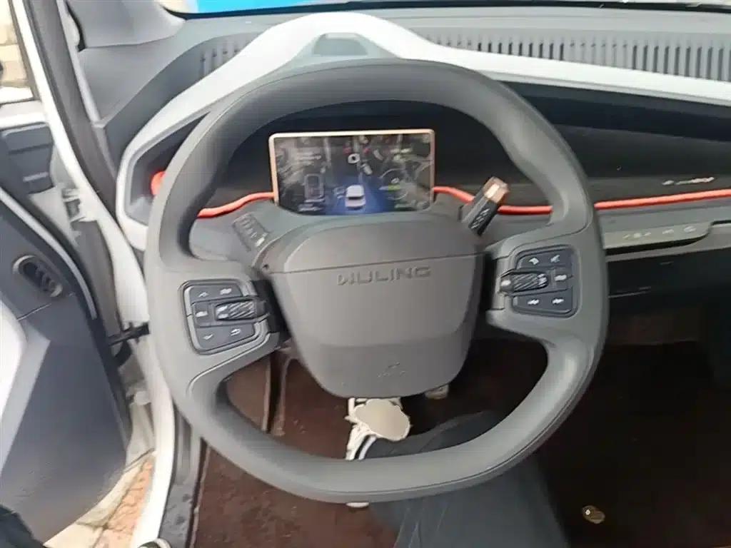 Wuling NanoEV 2021 Fun Edition — миниатюра 7