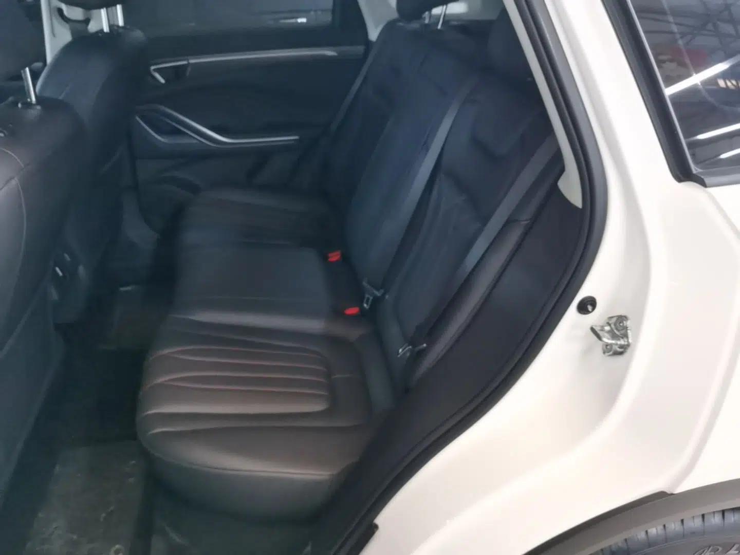 Bestune T55 2023 1.5T Automatic Leap Model — миниатюра 20