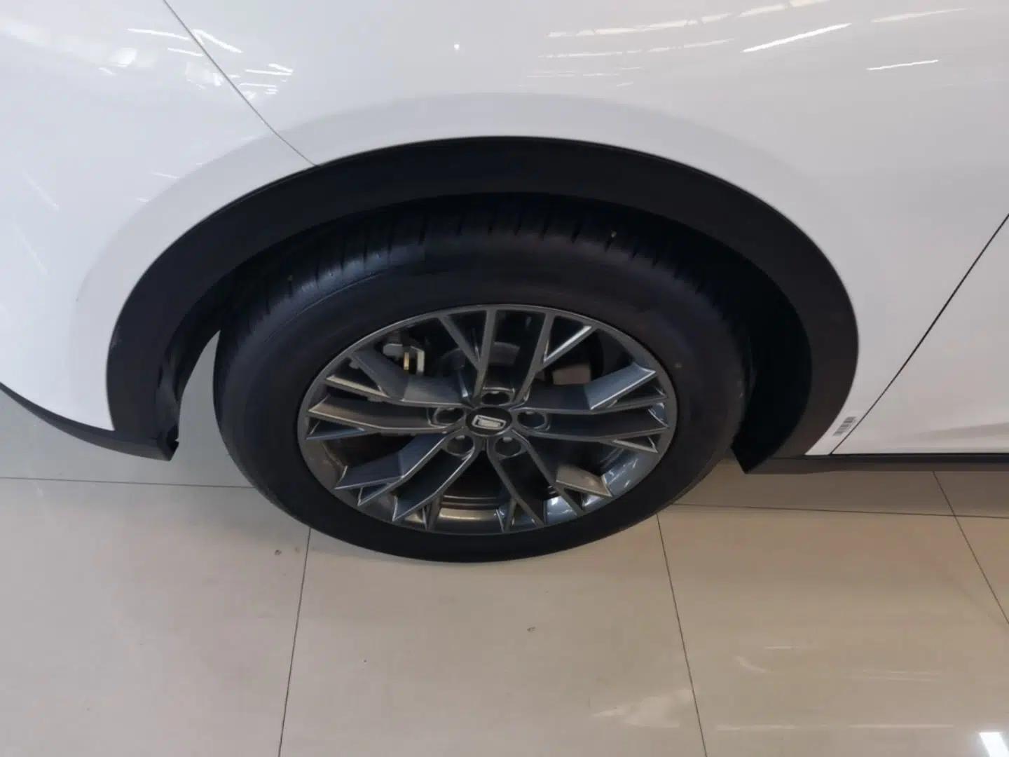 Bestune T55 2023 1.5T Automatic Leap Model — миниатюра 10