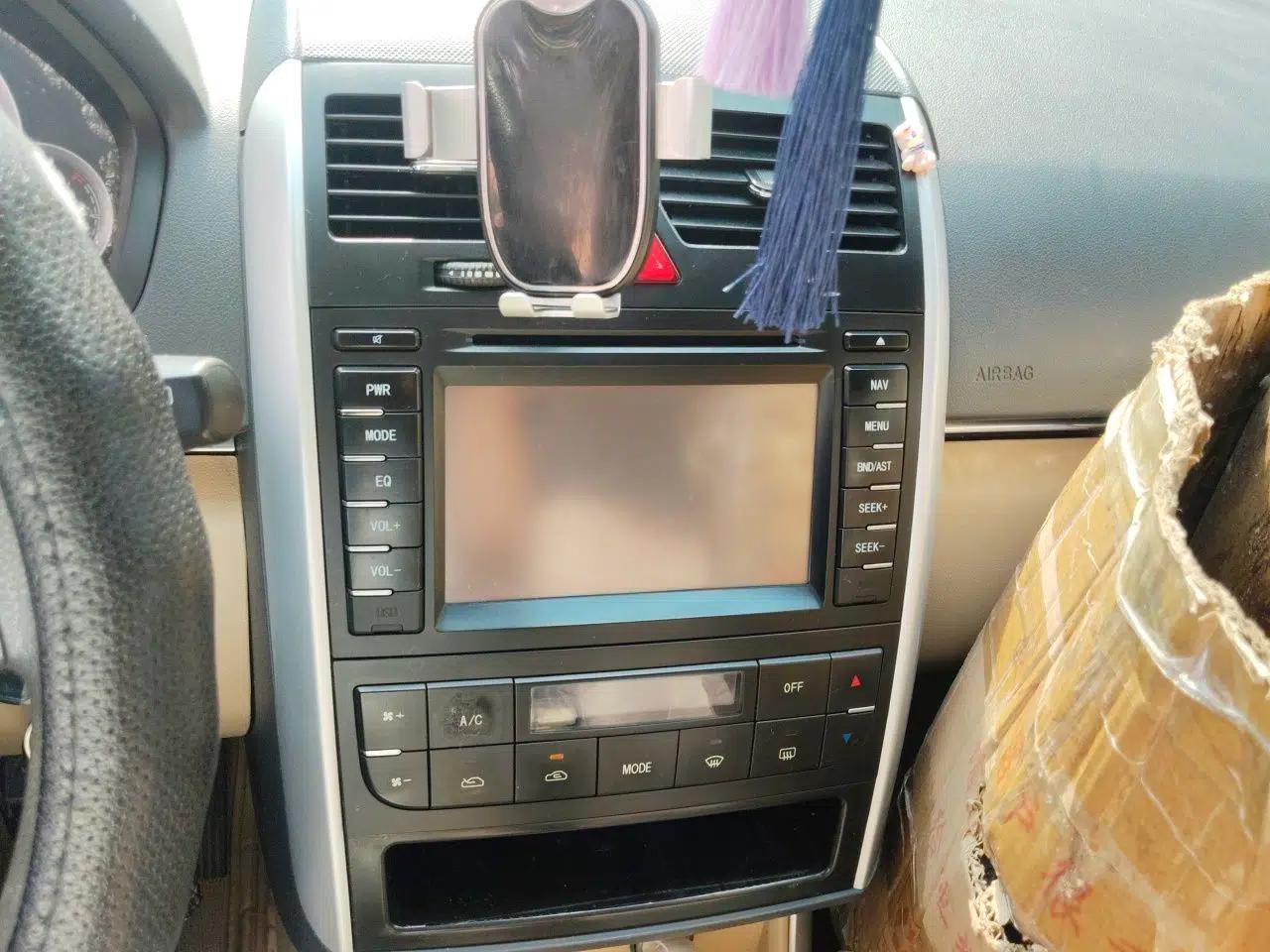 BAIC E Series 2012 Hatchback 1.5L Manual Leshang Version — миниатюра 13