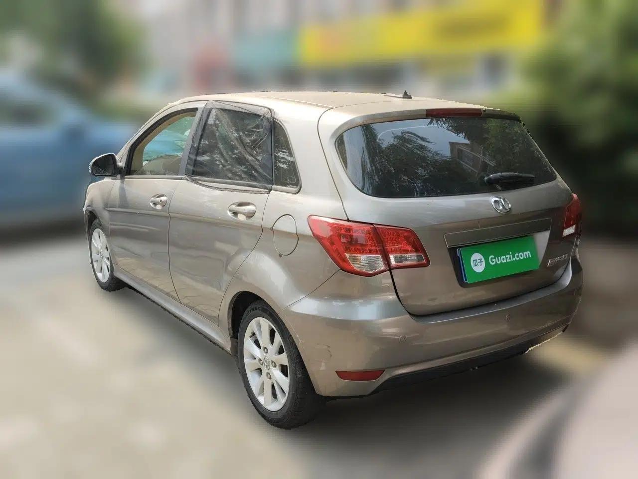 BAIC E Series 2012 Hatchback 1.5L Manual Leshang Version — миниатюра 4