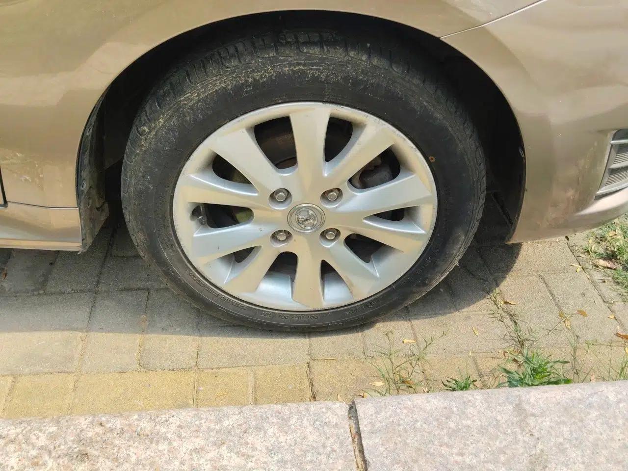 BAIC E Series 2012 Hatchback 1.5L Manual Leshang Version — миниатюра 8