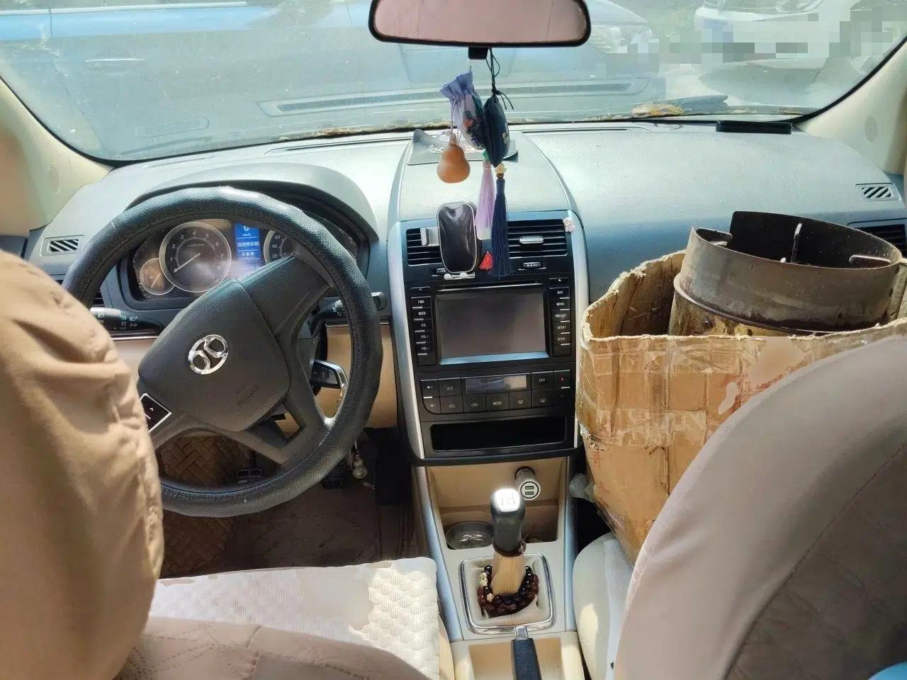 BAIC E Series 2012 Hatchback 1.5L Manual Leshang Version — миниатюра 9