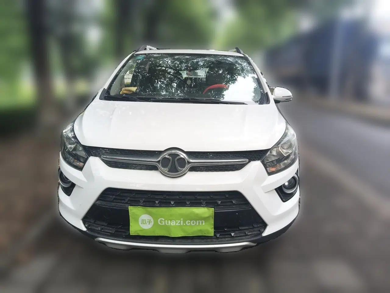 BAIC Senova X25 2015 1.5L Manual Elite Edition — миниатюра 2
