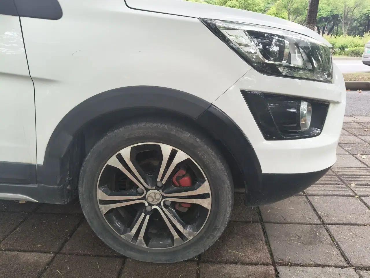 BAIC Senova X25 2015 1.5L Manual Elite Edition — миниатюра 8