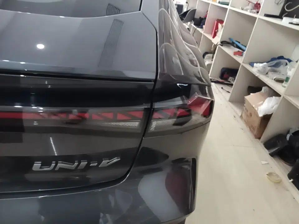CHANGAN UNI-V iDD 2024 Blue Whale Smart Electric iDD 136km Luxury Model — миниатюра 14