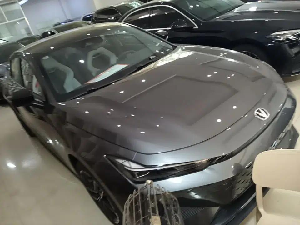 CHANGAN UNI-V iDD 2024 Blue Whale Smart Electric iDD 136km Luxury Model — миниатюра 3