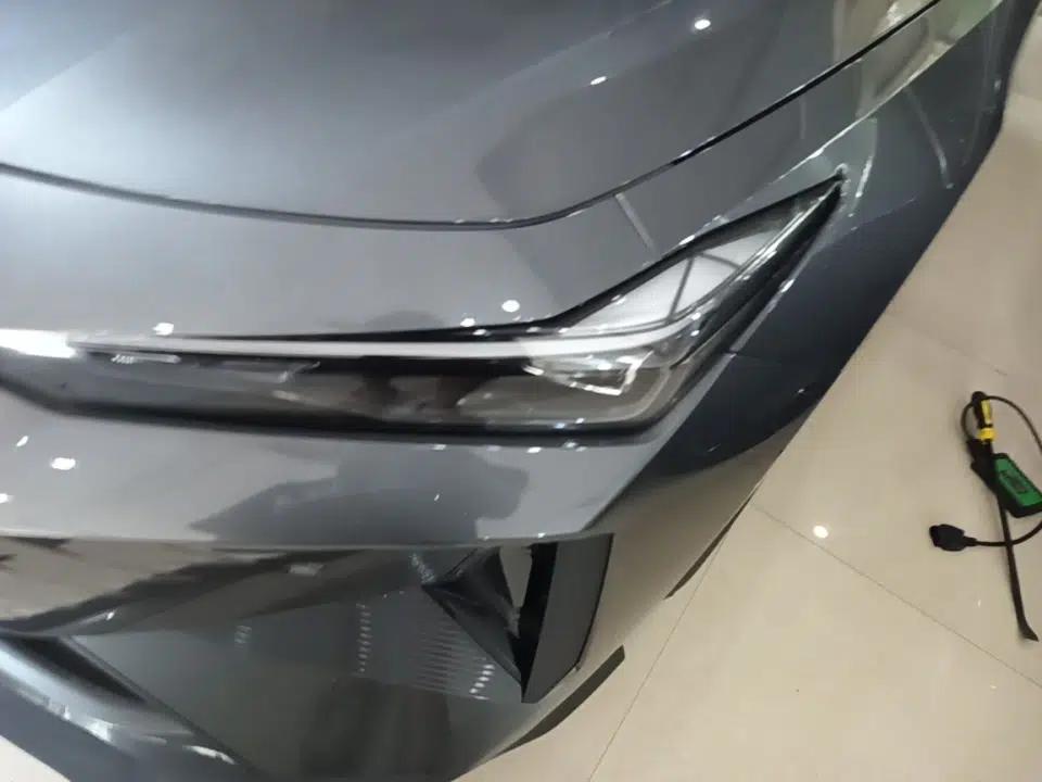 CHANGAN UNI-V iDD 2024 Blue Whale Smart Electric iDD 136km Luxury Model — миниатюра 8