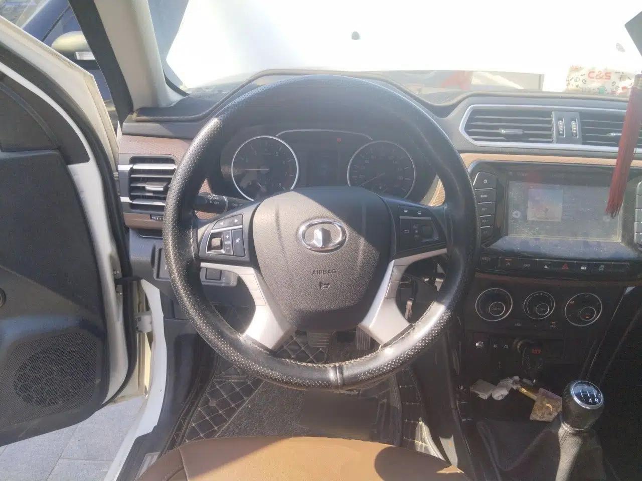 Great Wall Wingle 6 2017 2.4L Gasoline 4x4 Navigation Model 4G69 — миниатюра 10