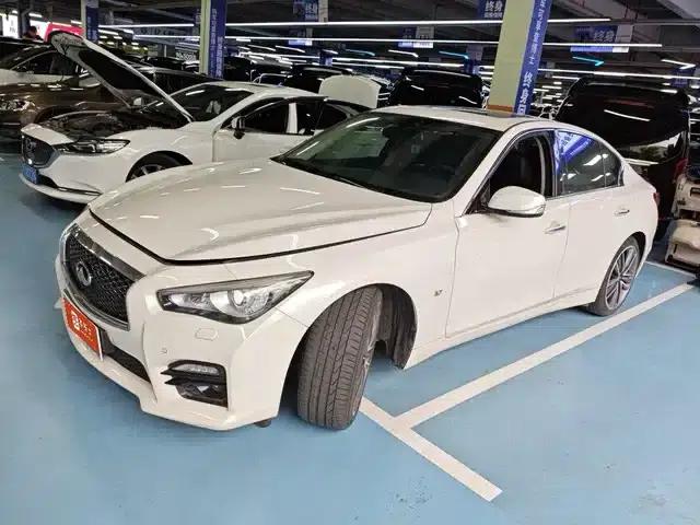 Infiniti Q50 2014 3.7L Luxury Sport Edition