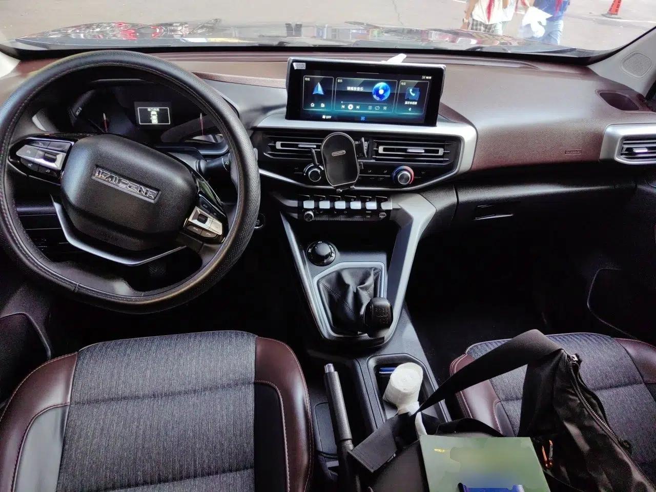 CHANGAN KAICHENG F70 2022 2.5T Diesel Manual 4x4 Excellence Edition Long Wheelbase JE4D25Q6A — миниатюра 9