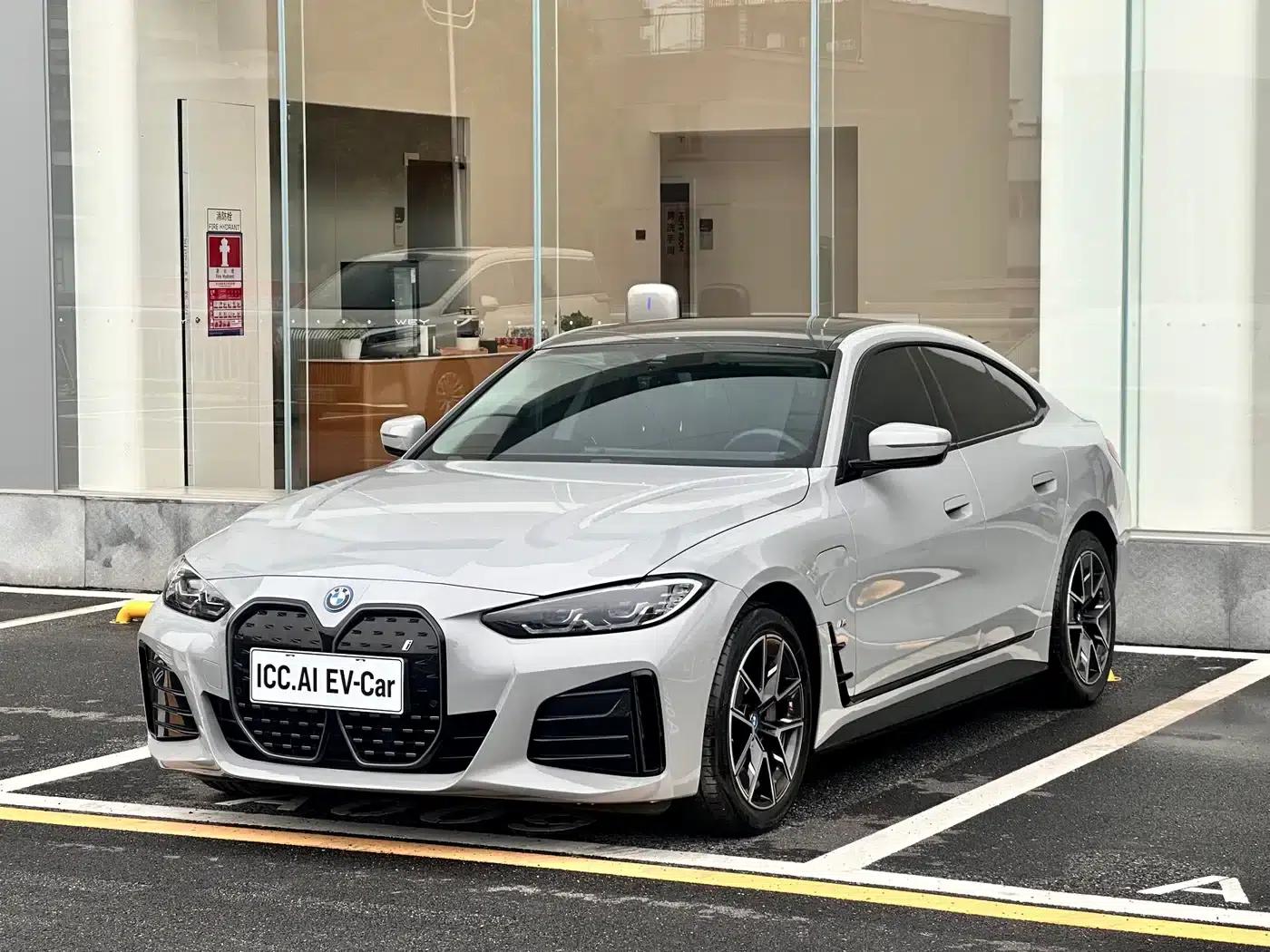 BMW i4 2023 eDrive35 — миниатюра 1