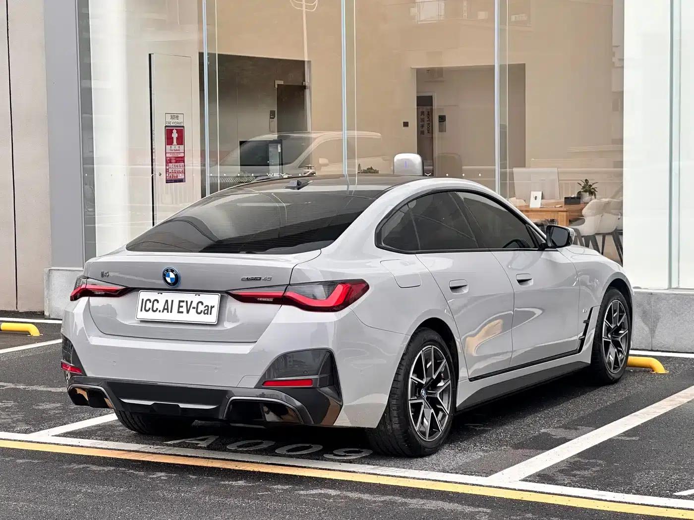 BMW i4 2023 eDrive35 — миниатюра 18