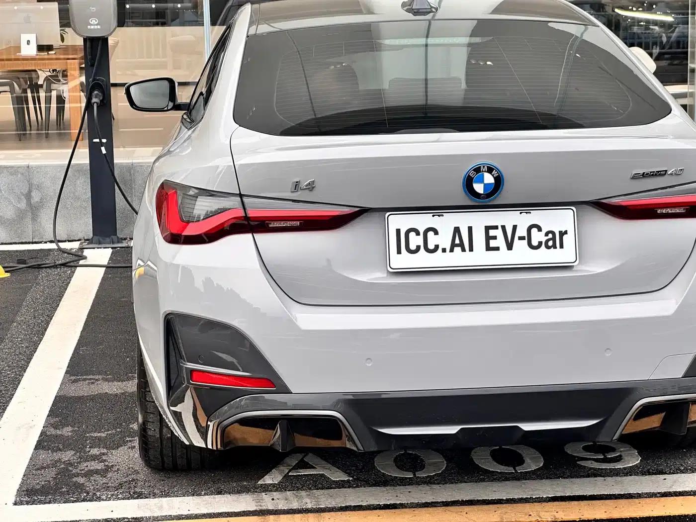 BMW i4 2023 eDrive35 — миниатюра 21