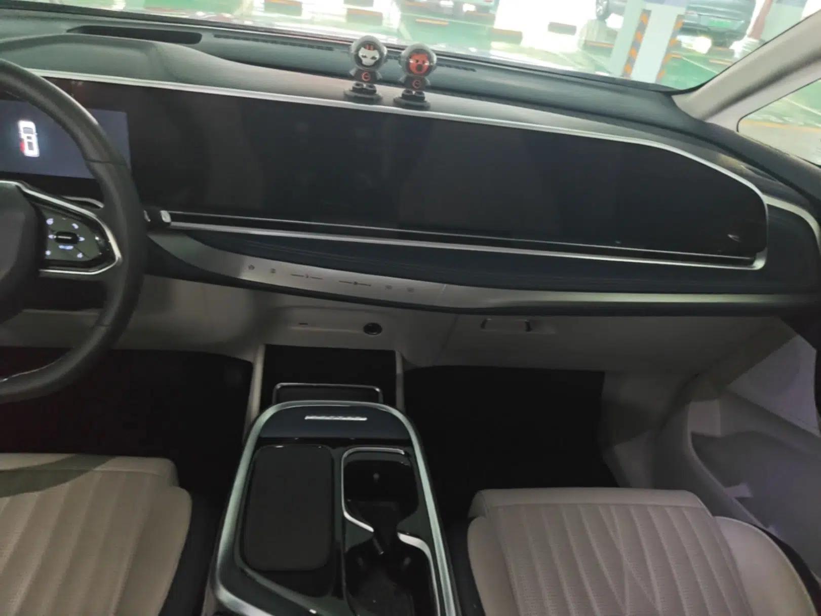 SAIC MAXUS G90 2022 2.0T Interstellar Seven-Seater — миниатюра 15