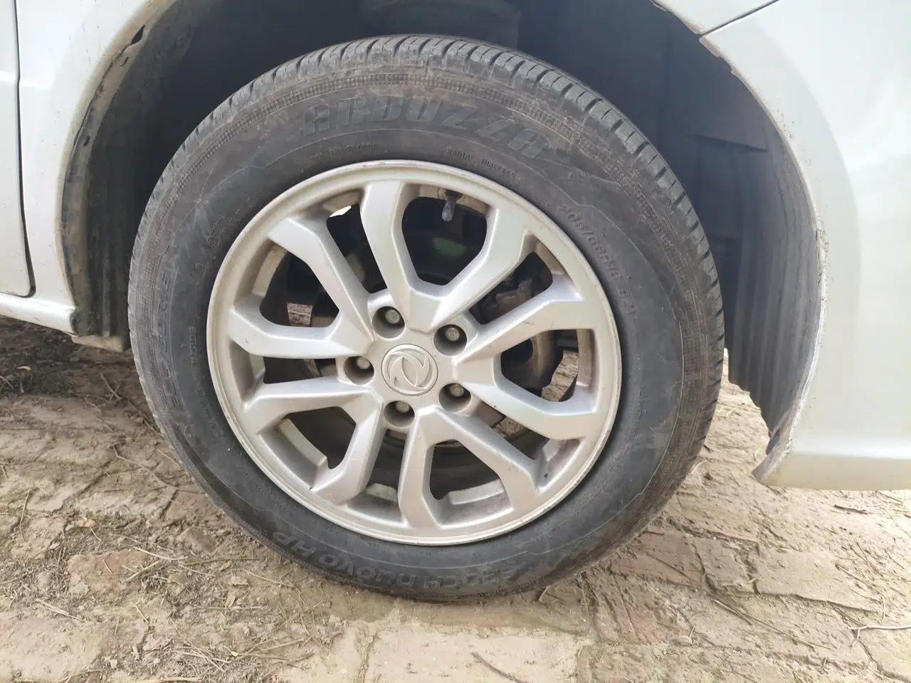 Dongfeng Shuaike 2016 1.5L Manual Luxury Model — миниатюра 2
