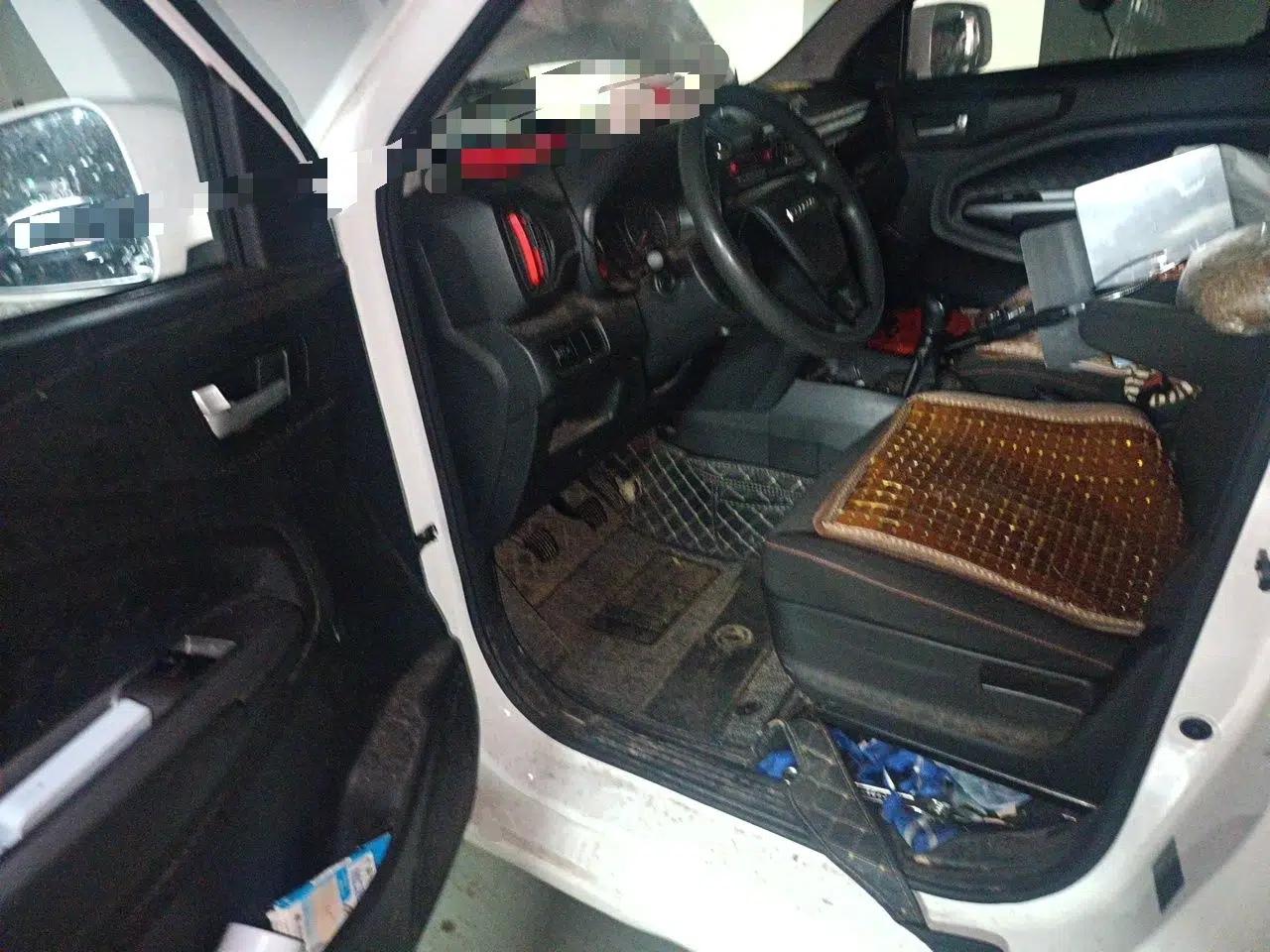 Dongfeng Fengon 380 2022 1.5L Comfort-Class Passenger Vehicle (Steel Spring) with 5 Seats — миниатюра 15
