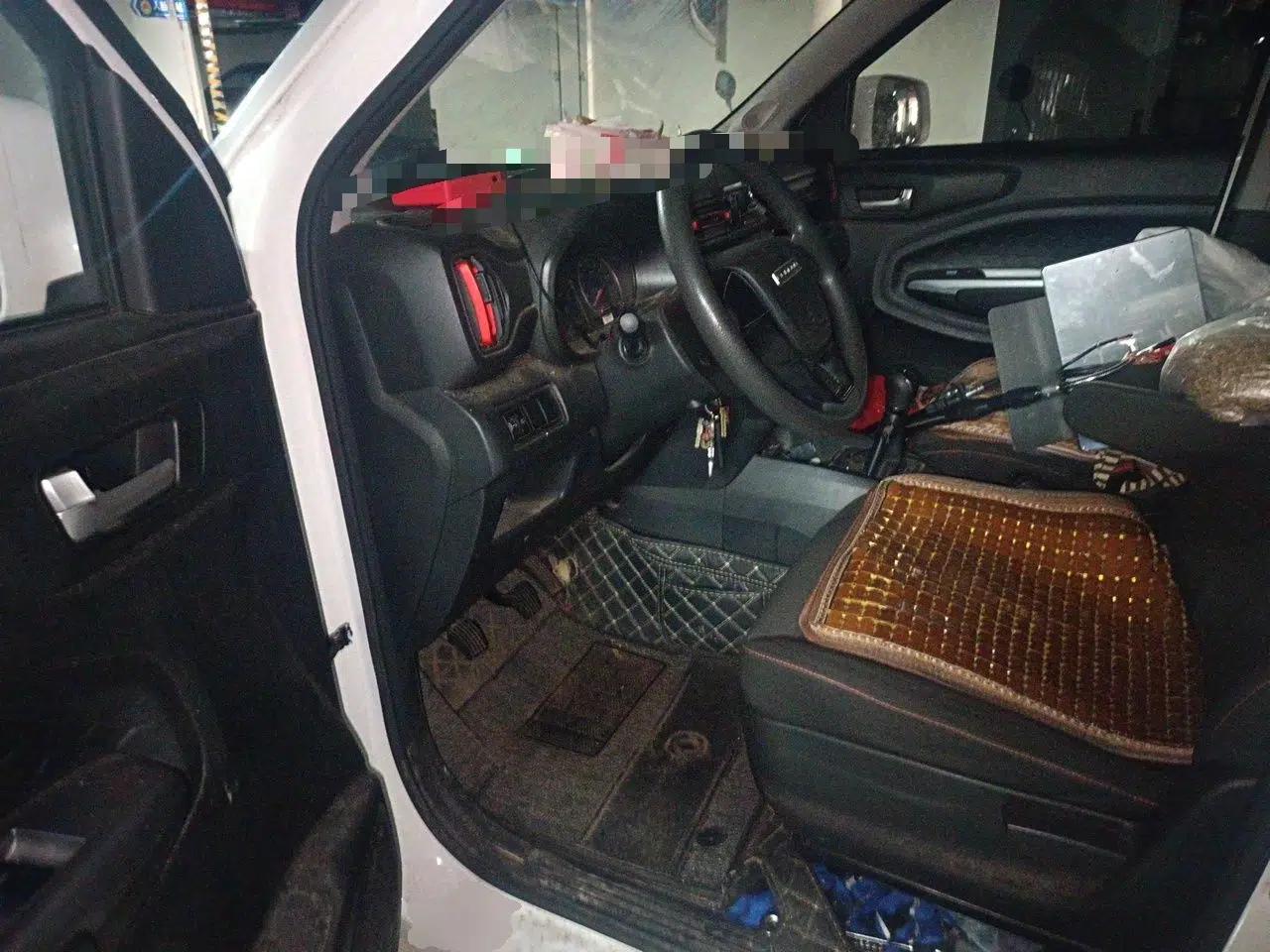 Dongfeng Fengon 380 2022 1.5L Comfort-Class Passenger Vehicle (Steel Spring) with 5 Seats — миниатюра 16
