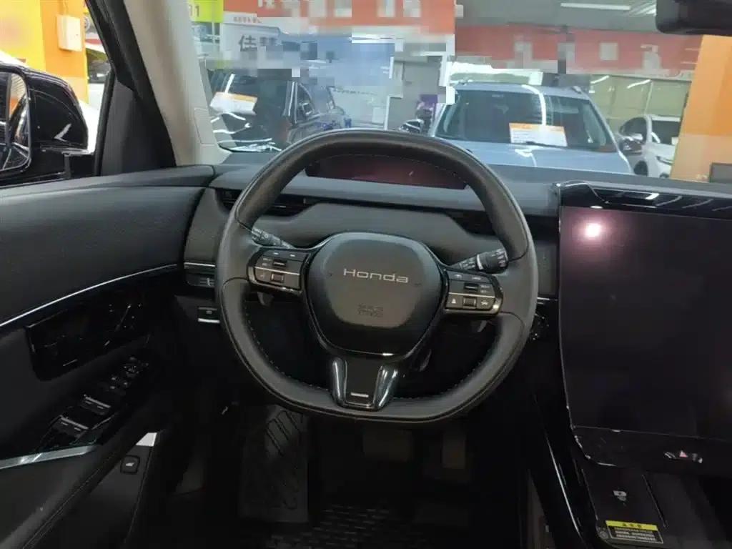 GAC Honda P7 2025 Rear-Wheel Drive Long Range Pro — миниатюра 11