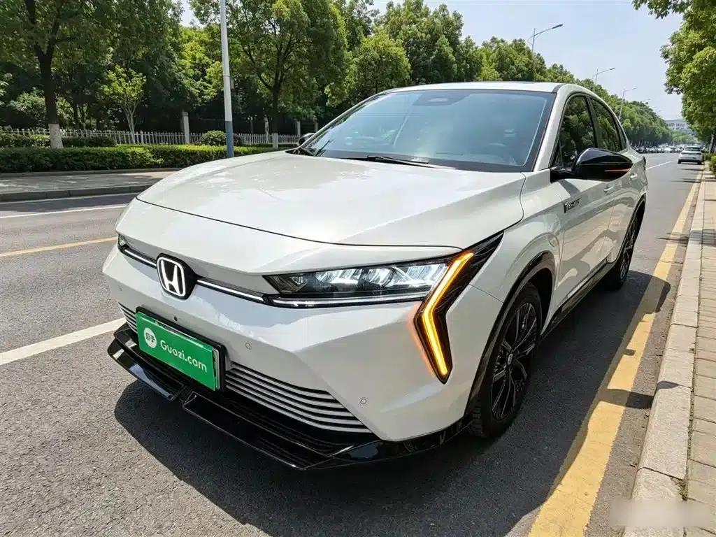 Hunter Light e:NS2 2024 Shining Edition — миниатюра 1